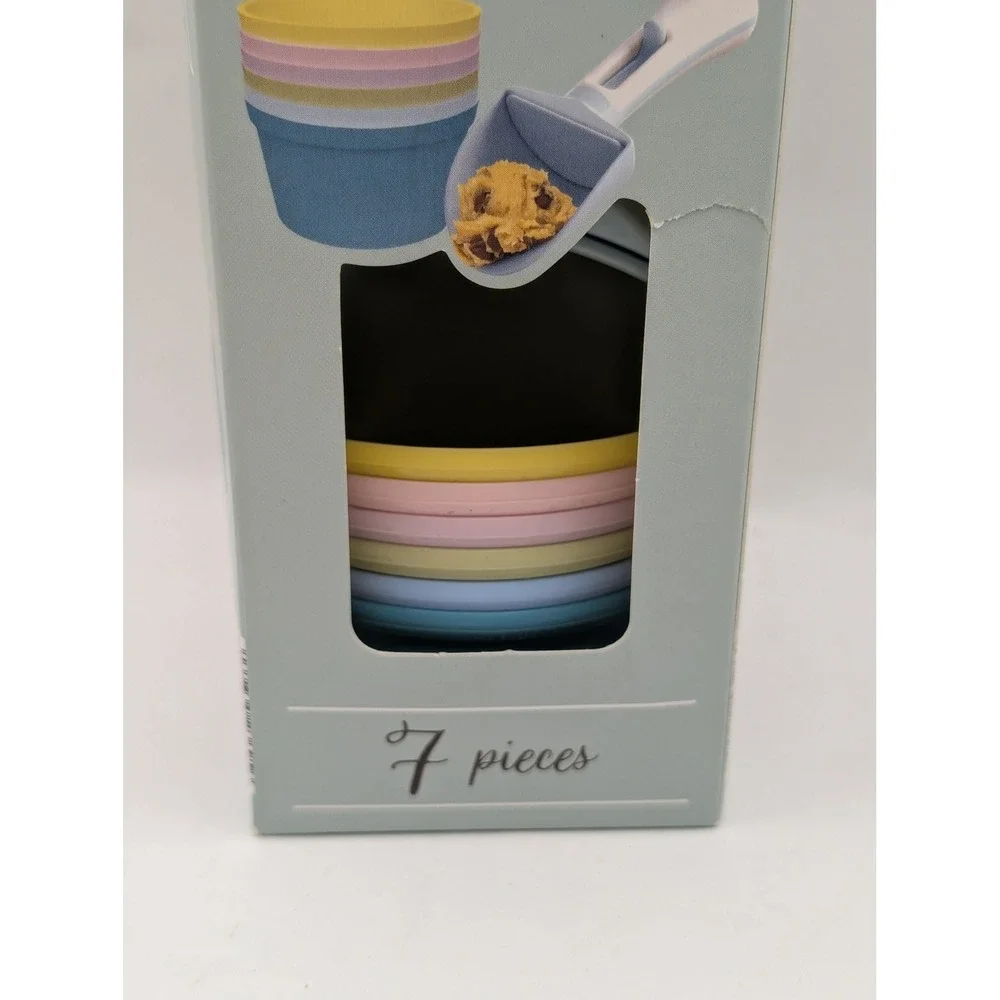 Crofton‎ 7 Piece Silicone Baking Cups with Cookie Scoop Pastel Colors New